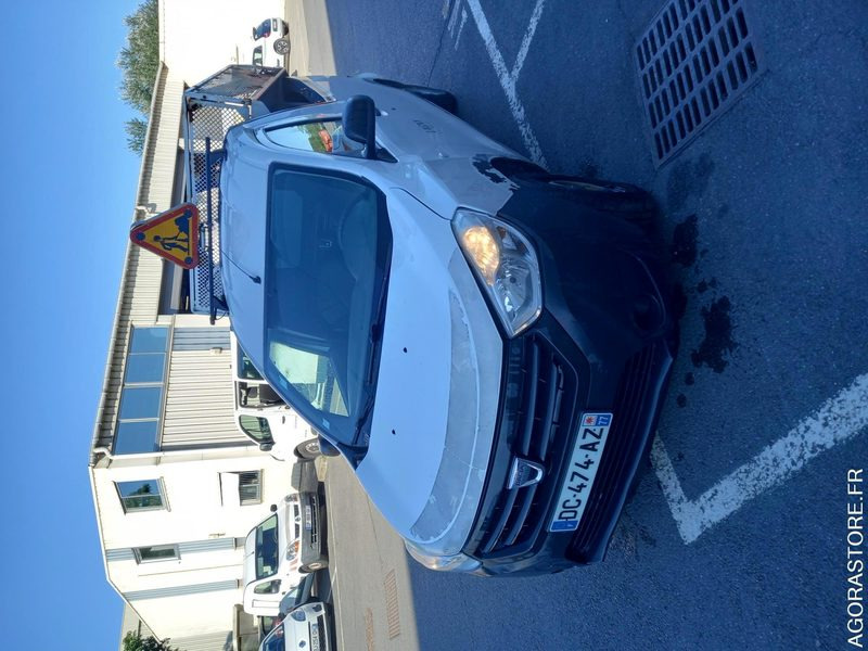 DACIA DOKKER BENNE - Kipper Transporter: das Bild 1 DACIA DOKKER BENNE - Kipper Transporter: das Bild 1