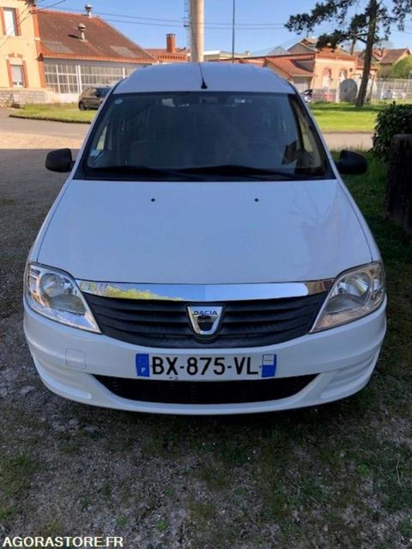 DACIA LOGAN - PKW: das Bild 2 DACIA LOGAN - PKW: das Bild 2
