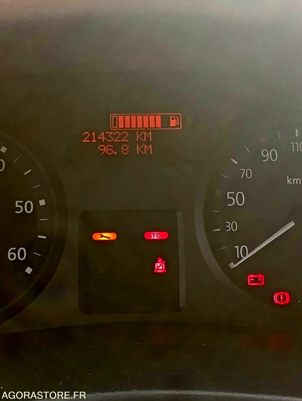 DB-331-DX - Non Roulant - RENAULT TRAFIC - VASP - 241 322 Kms - Krankenwagen: das Bild 3 DB-331-DX - Non Roulant - RENAULT TRAFIC - VASP - 241 322 Kms - Krankenwagen: das Bild 3