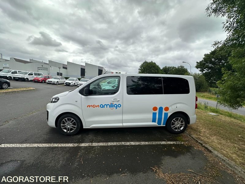 EM-645-ZF - Roulant - VP - 9 Places - Jumpy SPACE TOURER - 210 716 Kms - Kleinbus, Personentransporter: das Bild 2 EM-645-ZF - Roulant - VP - 9 Places - Jumpy SPACE TOURER - 210 716 Kms - Kleinbus, Personentransporter: das Bild 2