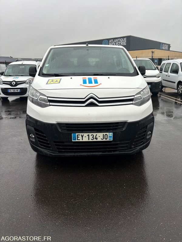 EY-134-JQ - Roulant - CITROEN JUMPY SPACE TOURER - VP - 205 076 Kms - Kleinbus, Personentransporter: das Bild 4 EY-134-JQ - Roulant - CITROEN JUMPY SPACE TOURER - VP - 205 076 Kms - Kleinbus, Personentransporter: das Bild 4