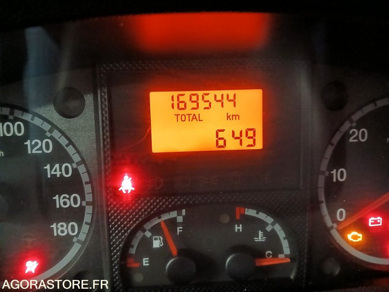 FIAT DUCATO BENNE 169544 KM AVEC CONTRE VISITE - Kipper Transporter: das Bild 5 FIAT DUCATO BENNE 169544 KM AVEC CONTRE VISITE - Kipper Transporter: das Bild 5