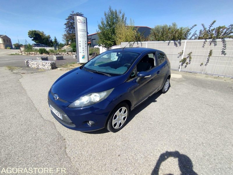 FORD FIESTA 1.4 TDCI DIESEL - ANNEE 2009 - 168000 KMS - 5 PLACES - PKW: das Bild 2 FORD FIESTA 1.4 TDCI DIESEL - ANNEE 2009 - 168000 KMS - 5 PLACES - PKW: das Bild 2