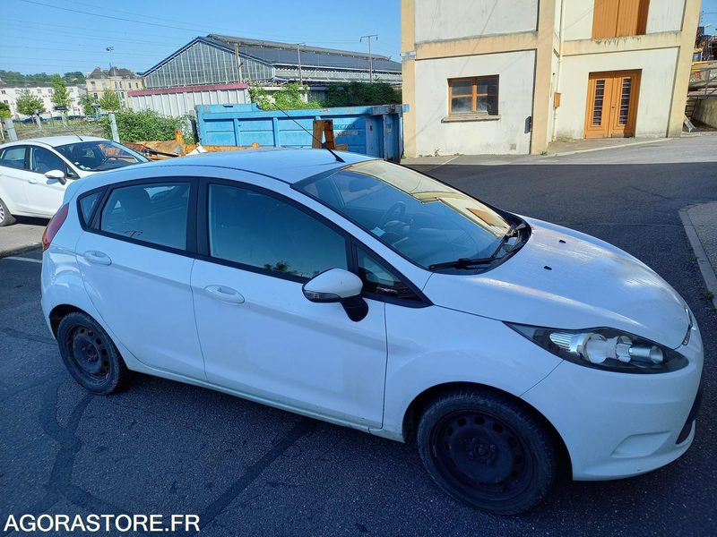 FORD FIESTA TDCI 70 FAP TREND 5 portes - PKW: das Bild 1 FORD FIESTA TDCI 70 FAP TREND 5 portes - PKW: das Bild 1