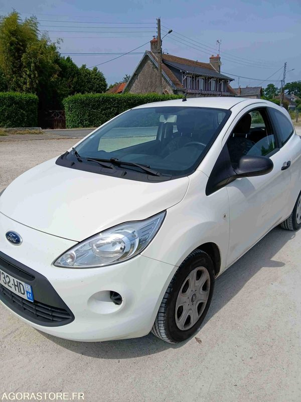 FORD KA - PKW: das Bild 2 FORD KA - PKW: das Bild 2