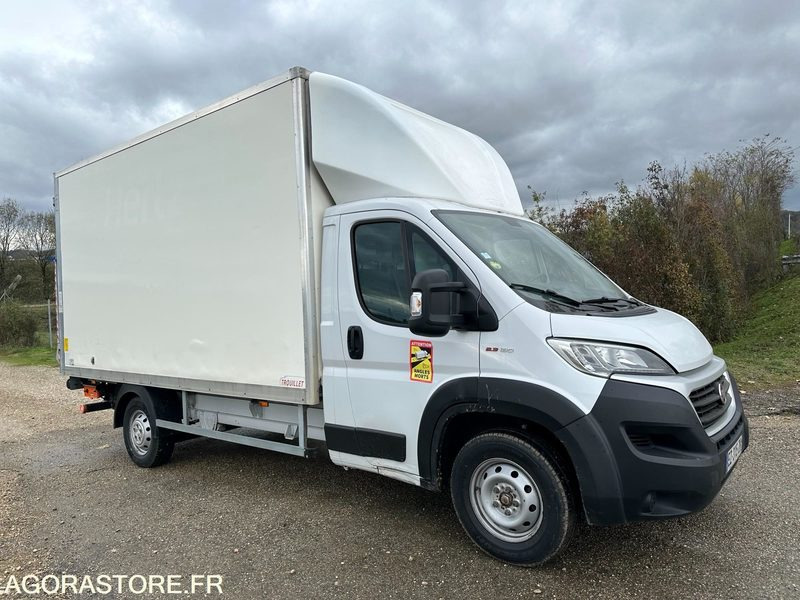 FOURGON - FIAT - DUCATO CAISSE 20m3 HAYON - 2018 / 108.000 KM - Kastenwagen: das Bild 1 FOURGON - FIAT - DUCATO CAISSE 20m3 HAYON - 2018 / 108.000 KM - Kastenwagen: das Bild 1