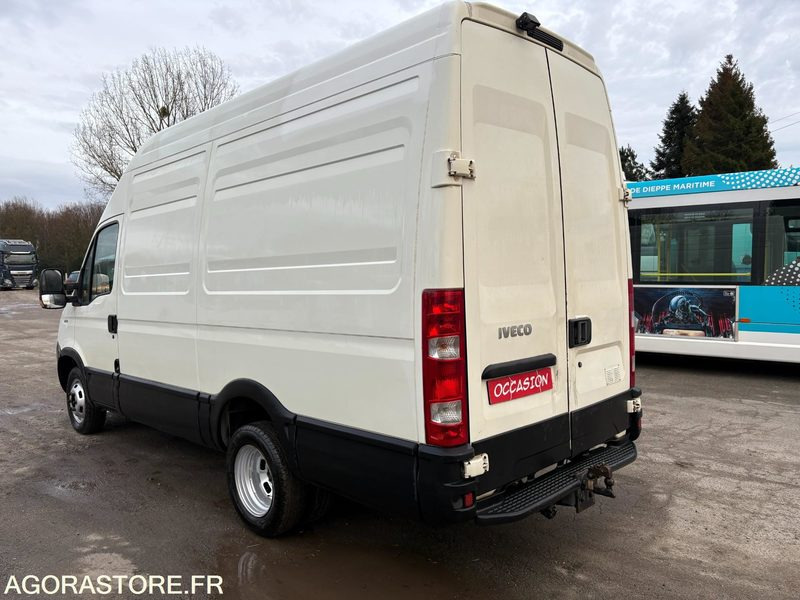 FOURGON IVECO DAILY 180 CV - Kastenwagen: das Bild 4 FOURGON IVECO DAILY 180 CV - Kastenwagen: das Bild 4