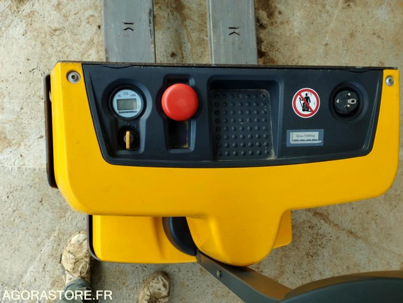 JUNGHEINRICH EJE M13 - 2024 - Transpalette électrique - Flurförderzeug: das Bild 5 JUNGHEINRICH EJE M13 - 2024 - Transpalette électrique - Flurförderzeug: das Bild 5