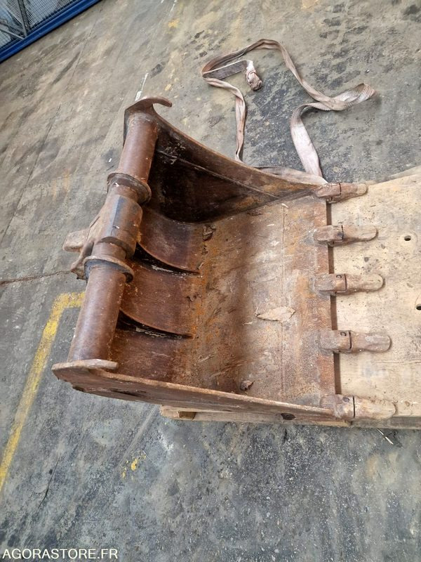 GODET (80) ADAPTE ATTACHE MORIN M5 - Baggerschaufel: das Bild 2 GODET (80) ADAPTE ATTACHE MORIN M5 - Baggerschaufel: das Bild 2