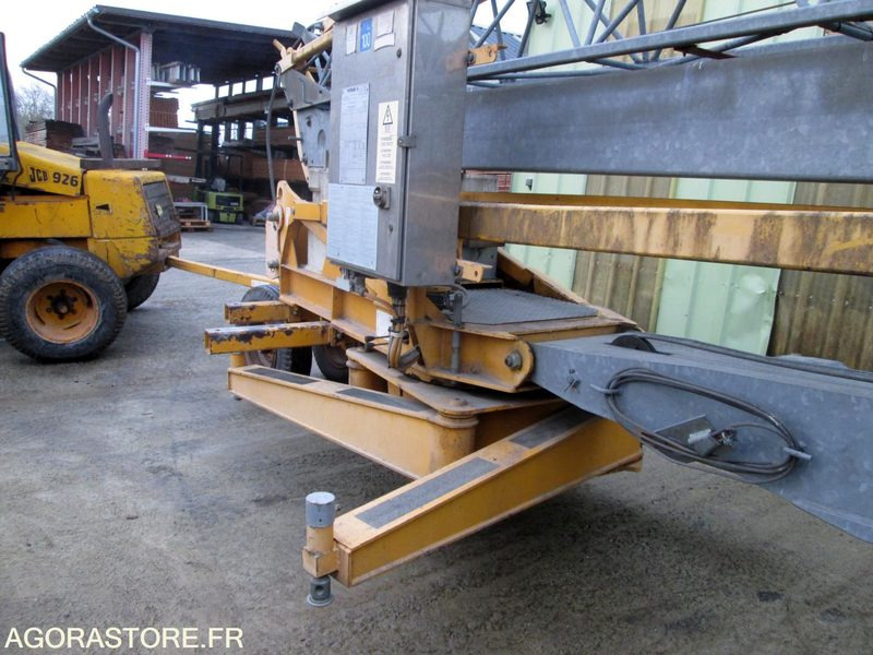 GRUE - POTAIN HD 10 A - TRES BON ETAT - Turmkran: das Bild 4 GRUE - POTAIN HD 10 A - TRES BON ETAT - Turmkran: das Bild 4