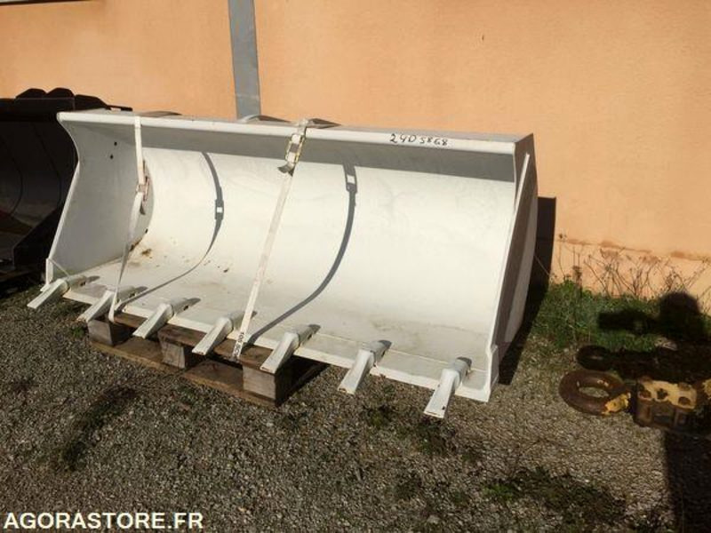 Godet neuf de chargeuse 2000mm New Holland W50, W60, W70, W80 - Ladeschaufel: das Bild 1 Godet neuf de chargeuse 2000mm New Holland W50, W60, W70, W80 - Ladeschaufel: das Bild 1