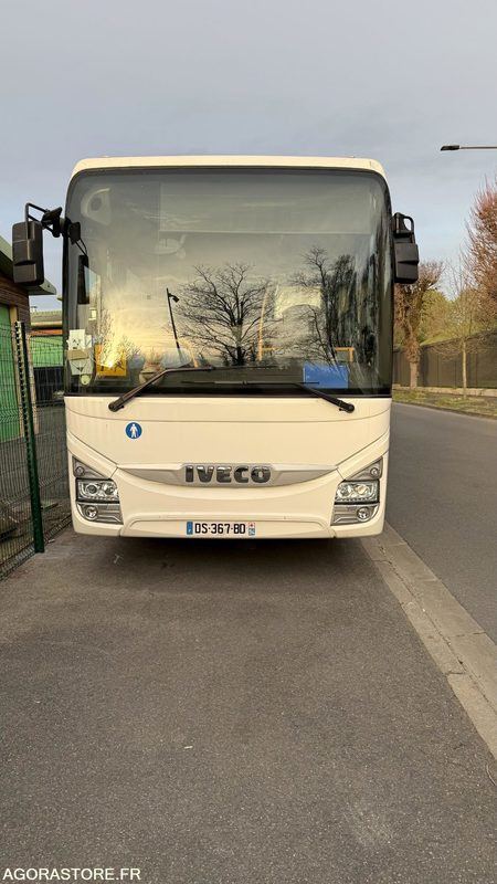 IVECO CROSSWAY CAR SCOLAIRE - 103 000 km - 2015 - Schulbus: das Bild 1 IVECO CROSSWAY CAR SCOLAIRE - 103 000 km - 2015 - Schulbus: das Bild 1
