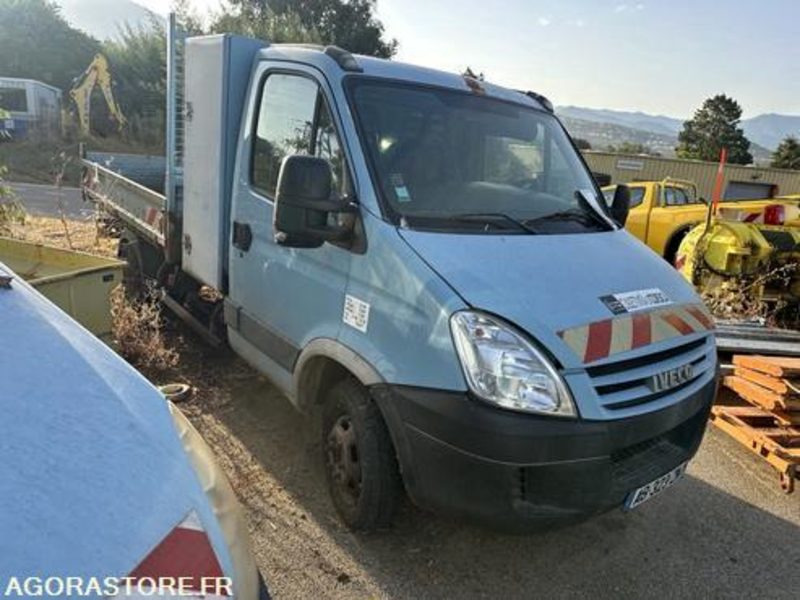 IVECO DAILY - 2009 - 176370KM - AB323ZN - Kastenwagen: das Bild 2 IVECO DAILY - 2009 - 176370KM - AB323ZN - Kastenwagen: das Bild 2