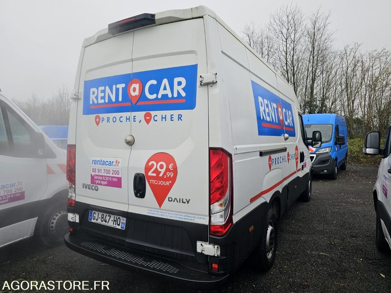 Iveco daily 35S14 - 2022 - 8815 Kms - Kastenwagen: das Bild 3 Iveco daily 35S14 - 2022 - 8815 Kms - Kastenwagen: das Bild 3