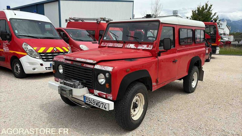 LAND ROVER DÉFENDER 130 113 979 Kms - 2000 - 5949 WQ 74 - SUV/ Geländewagen: das Bild 1 LAND ROVER DÉFENDER 130 113 979 Kms - 2000 - 5949 WQ 74 - SUV/ Geländewagen: das Bild 1