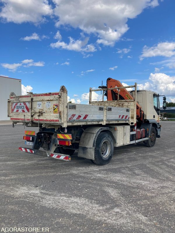 CAMION BENNE 4x2 IVECO TRAKKER 190T44 + GRUE PK15500 - Année 2006 - 391 000 km - LKW: das Bild 5 CAMION BENNE 4x2 IVECO TRAKKER 190T44 + GRUE PK15500 - Année 2006 - 391 000 km - LKW: das Bild 5