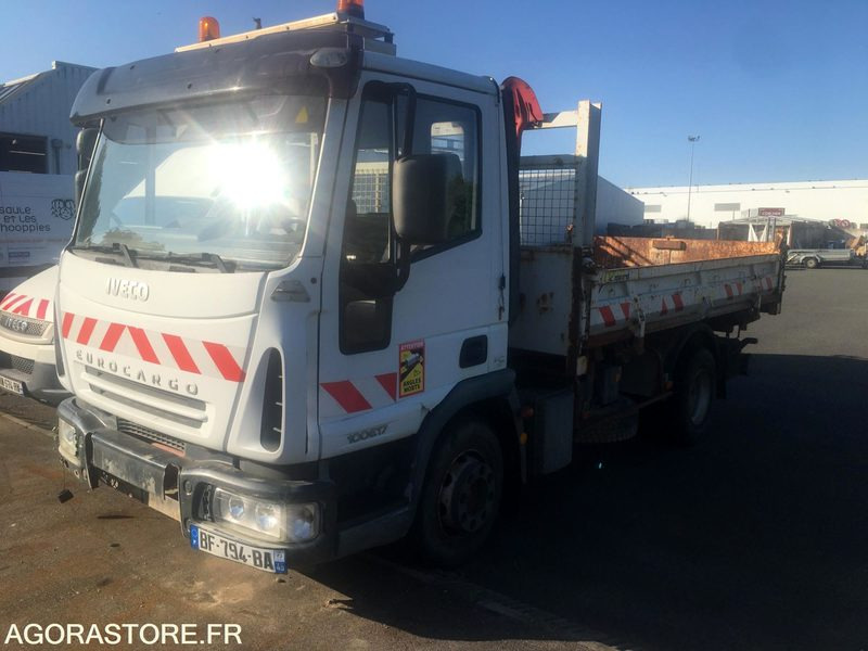 CAMION IVECO PL - LKW: das Bild 3 CAMION IVECO PL - LKW: das Bild 3