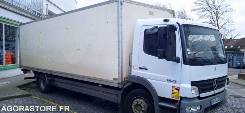 MERCEDES ATEGO 2006 709000 KM - LKW: das Bild 1 MERCEDES ATEGO 2006 709000 KM - LKW: das Bild 1