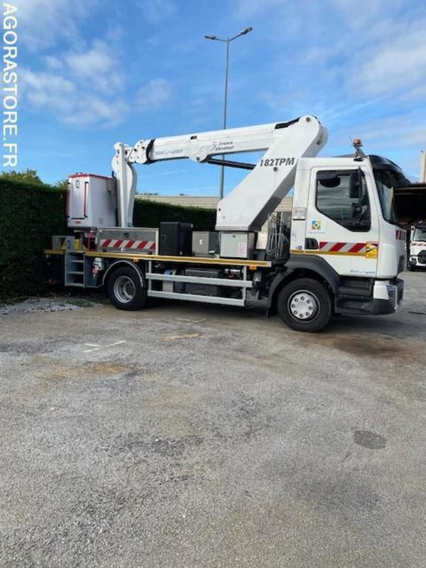 Nacelle Renault D - carrosserie France Elevateurs juin 2025 - NEUF - LKW: das Bild 4 Nacelle Renault D - carrosserie France Elevateurs juin 2025 - NEUF - LKW: das Bild 4
