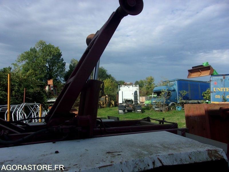 LKW POLYBENNE  26 TONNE S RENAULT POLYBENNE - R385 - TI MAJOR / 657 000 KM: das Bild 10