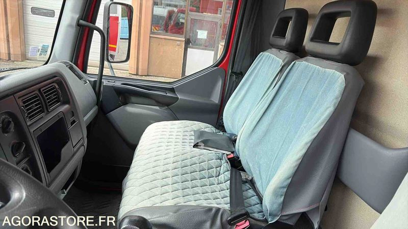 Renault Midlum 180 - 27 173 kms 8747 XY 74 - LKW: das Bild 4 Renault Midlum 180 - 27 173 kms 8747 XY 74 - LKW: das Bild 4