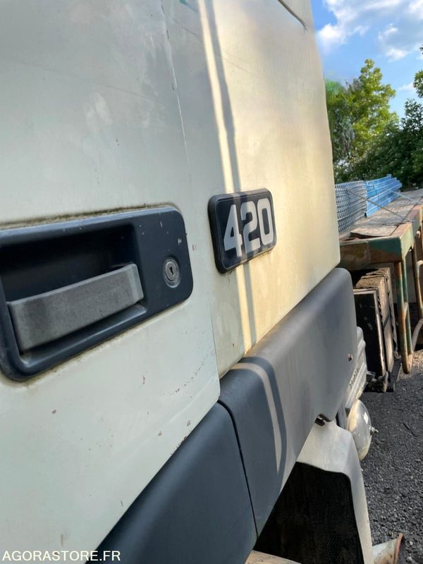 VOLVO FH12 - 1997 - 124 162 KMS - LKW: das Bild 3 VOLVO FH12 - 1997 - 124 162 KMS - LKW: das Bild 3