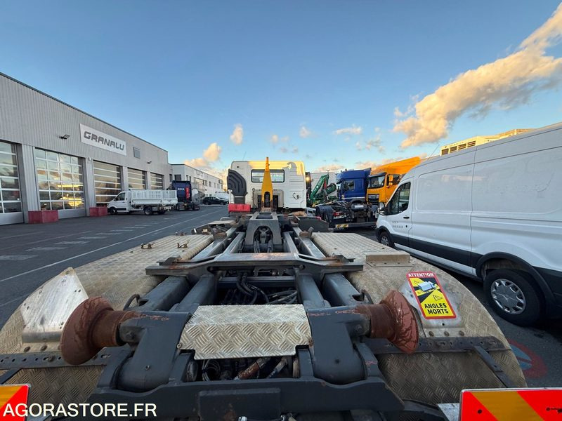 VOLVO FM12 380 - 2004 - 636 982 - LKW: das Bild 5 VOLVO FM12 380 - 2004 - 636 982 - LKW: das Bild 5