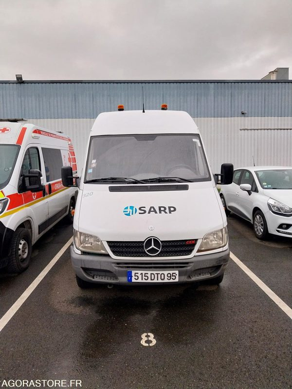 Kastenwagen MERCEDES Sprinter 411CDI Fourgon L4 VASP 2004 148238Km ROULANT PRO UNIQUEMENT: das Bild 7 Kastenwagen MERCEDES Sprinter 411CDI Fourgon L4 VASP 2004 148238Km ROULANT PRO UNIQUEMENT: das Bild 7