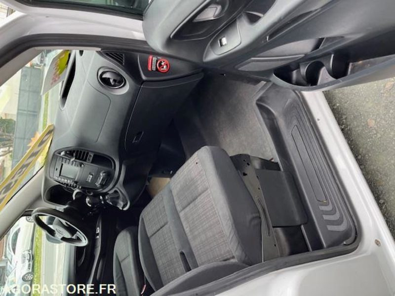 Kastenwagen MERCEDES VITO MIXTO 116 CDI LONG 5 PLACES - 2021 - 193 000km: das Bild 7 Kastenwagen MERCEDES VITO MIXTO 116 CDI LONG 5 PLACES - 2021 - 193 000km: das Bild 7