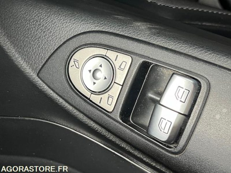 Kastenwagen MERCEDES VITO MIXTO 116 CDI LONG 5 PLACES - 2021 - 193 000km: das Bild 17 Kastenwagen MERCEDES VITO MIXTO 116 CDI LONG 5 PLACES - 2021 - 193 000km: das Bild 17