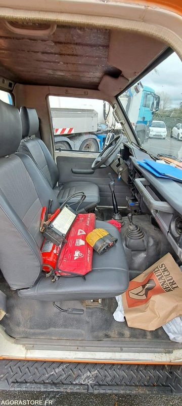 MINI COMBINE RIVARD/TOYOTA 2002 DW724WF (VENTE UNIQUEMENT EXPORT) - SUV/ Geländewagen: das Bild 2 MINI COMBINE RIVARD/TOYOTA 2002 DW724WF (VENTE UNIQUEMENT EXPORT) - SUV/ Geländewagen: das Bild 2