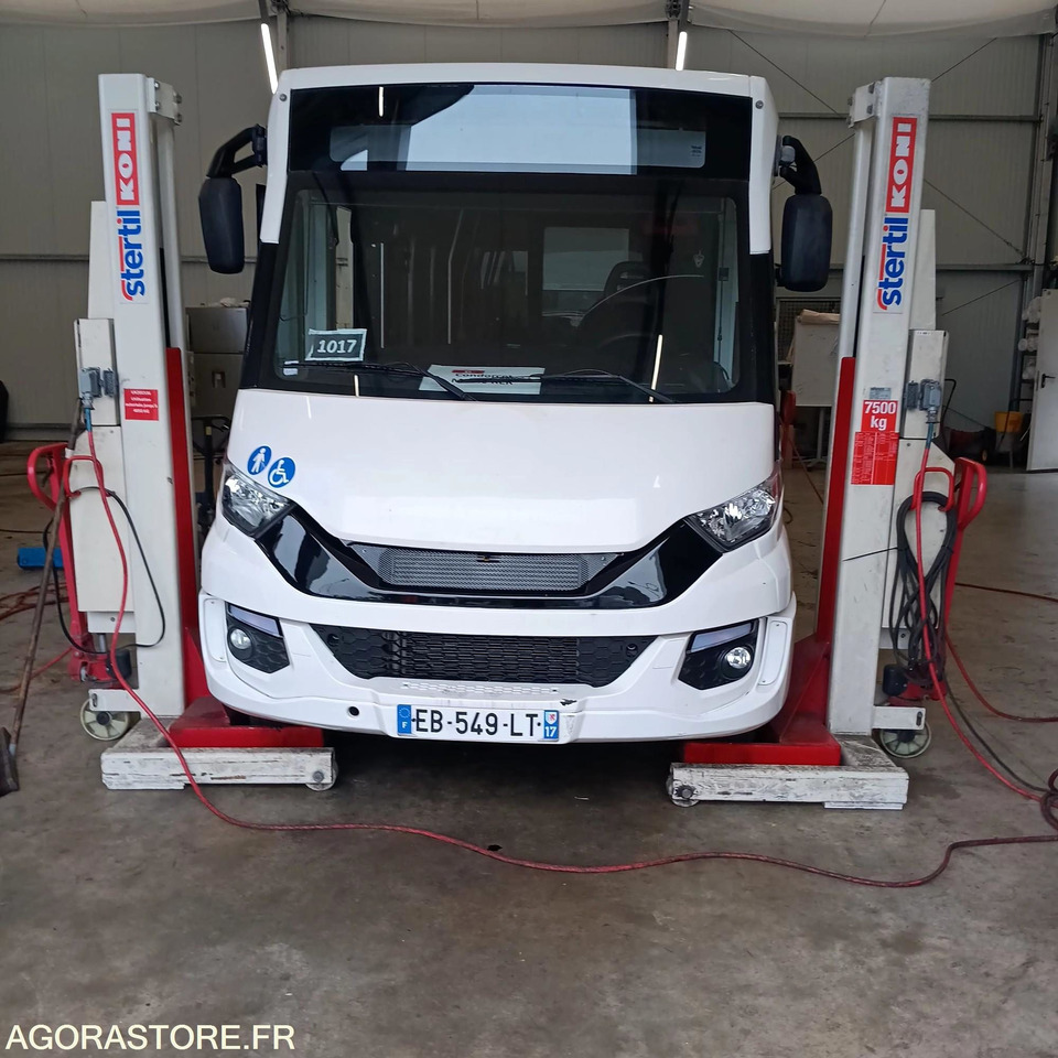 MINIBUS VEHIXEL CYTIOS N° 100762 MEC2016 172285KM EB-549-LT - Kleinbus, Personentransporter: das Bild 1 MINIBUS VEHIXEL CYTIOS N° 100762 MEC2016 172285KM EB-549-LT - Kleinbus, Personentransporter: das Bild 1