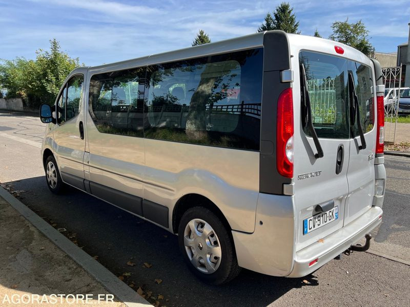 MINIBUS VL - 9 PLACES - TRAFIC - L2 H1 - 115 CH - CLIM- 165200 KMS - ATTELAGE - Kleinbus, Personentransporter: das Bild 4 MINIBUS VL - 9 PLACES - TRAFIC - L2 H1 - 115 CH - CLIM- 165200 KMS - ATTELAGE - Kleinbus, Personentransporter: das Bild 4