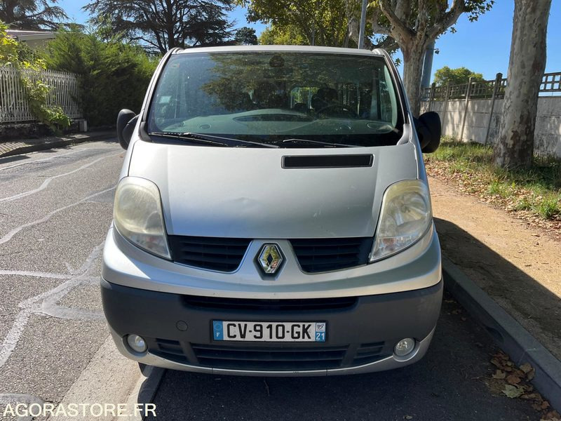 MINIBUS VL - 9 PLACES - TRAFIC - L2 H1 - 115 CH - CLIM- 165200 KMS - ATTELAGE - Kleinbus, Personentransporter: das Bild 2 MINIBUS VL - 9 PLACES - TRAFIC - L2 H1 - 115 CH - CLIM- 165200 KMS - ATTELAGE - Kleinbus, Personentransporter: das Bild 2