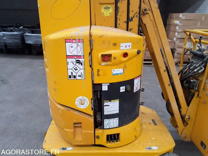 Nacelles à mât vertical GROVE TOUCAN 861 - Arbeitsbühne: das Bild 2 Nacelles à mât vertical GROVE TOUCAN 861 - Arbeitsbühne: das Bild 2