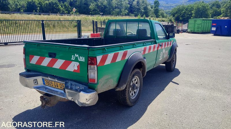 Nissan Pick-up - Kipper Transporter: das Bild 3 Nissan Pick-up - Kipper Transporter: das Bild 3