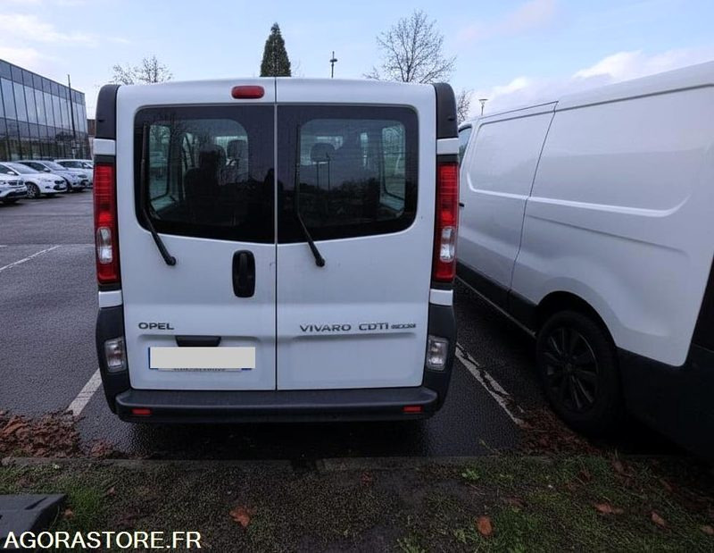 Opel Vivaro Combi 9 places L2H1 -2.0 cdti 120ch - Roulant - Kleinbus, Personentransporter: das Bild 4 Opel Vivaro Combi 9 places L2H1 -2.0 cdti 120ch - Roulant - Kleinbus, Personentransporter: das Bild 4