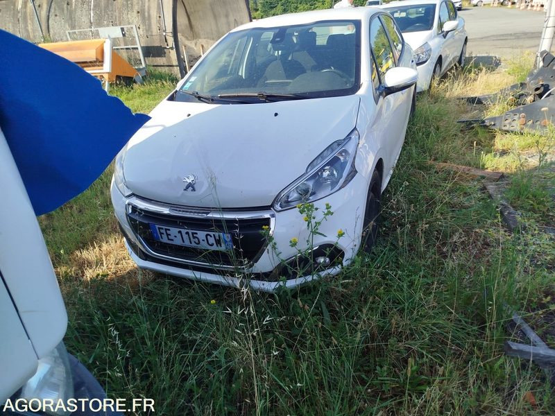 PEUGEOT 208 - 2019 - 232606 KM - PKW: das Bild 1 PEUGEOT 208 - 2019 - 232606 KM - PKW: das Bild 1