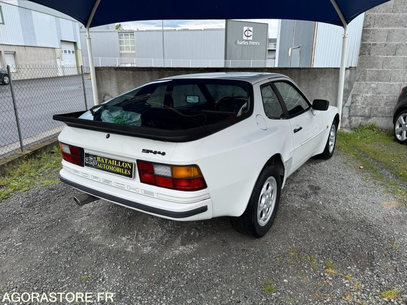 PORSCHE 944 2.5 163ch BVA - EN L'ETAT - PKW: das Bild 3 PORSCHE 944 2.5 163ch BVA - EN L'ETAT - PKW: das Bild 3