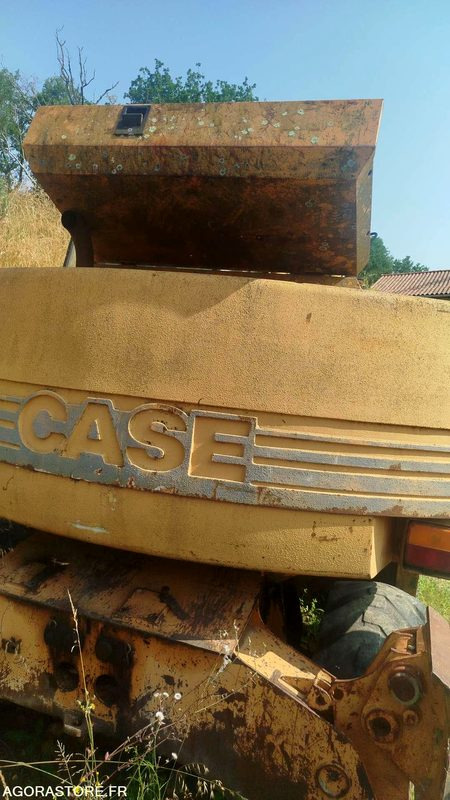 Pelle CASE 688 - 21595heures - Baggerlader: das Bild 4 Pelle CASE 688 - 21595heures - Baggerlader: das Bild 4