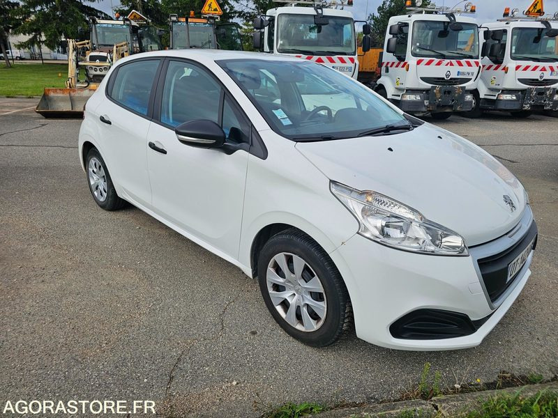 Peugeot 208 - 2015 - 187805km - DT142LK - PKW: das Bild 2 Peugeot 208 - 2015 - 187805km - DT142LK - PKW: das Bild 2