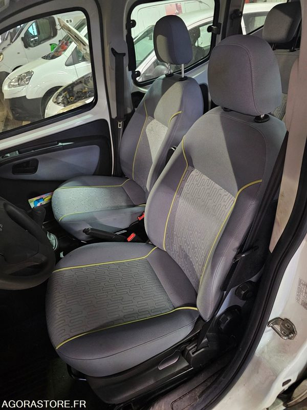 Peugeot Bipper Teepee - 2013 - 37871kms - CR 727 DW - PKW: das Bild 5 Peugeot Bipper Teepee - 2013 - 37871kms - CR 727 DW - PKW: das Bild 5