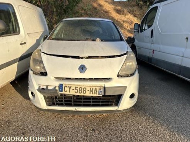 RENAULT CLIO - 1998 - 87625KM - CY588MA - PKW: das Bild 1 RENAULT CLIO - 1998 - 87625KM - CY588MA - PKW: das Bild 1