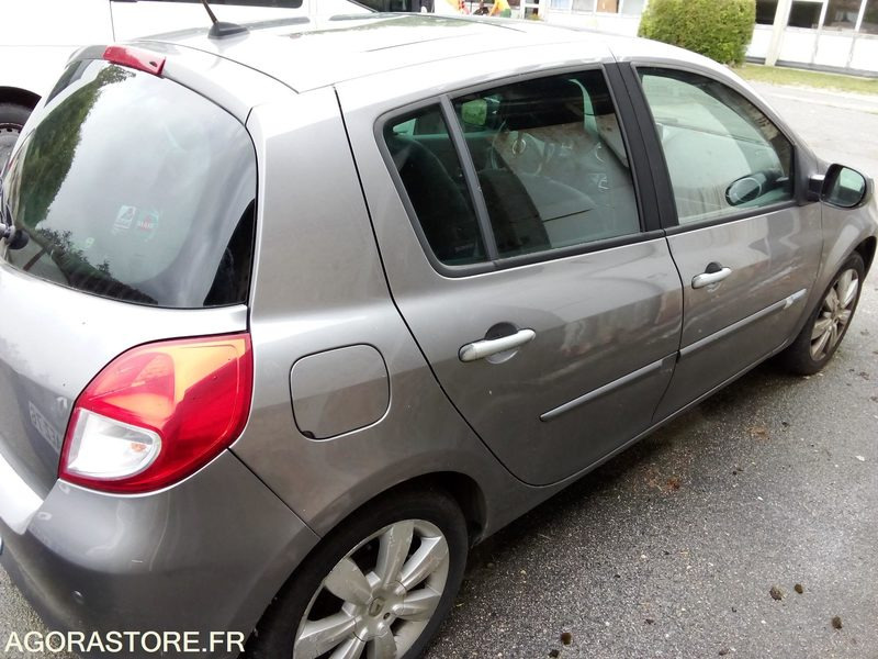 RENAULT CLIO 2010 - PKW: das Bild 5 RENAULT CLIO 2010 - PKW: das Bild 5