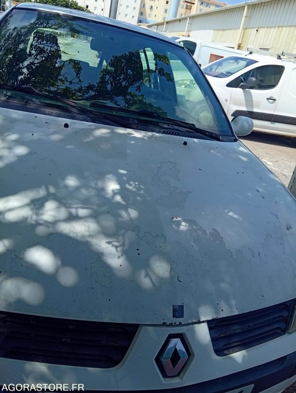 RENAULT CLIO - PKW: das Bild 5 RENAULT CLIO - PKW: das Bild 5