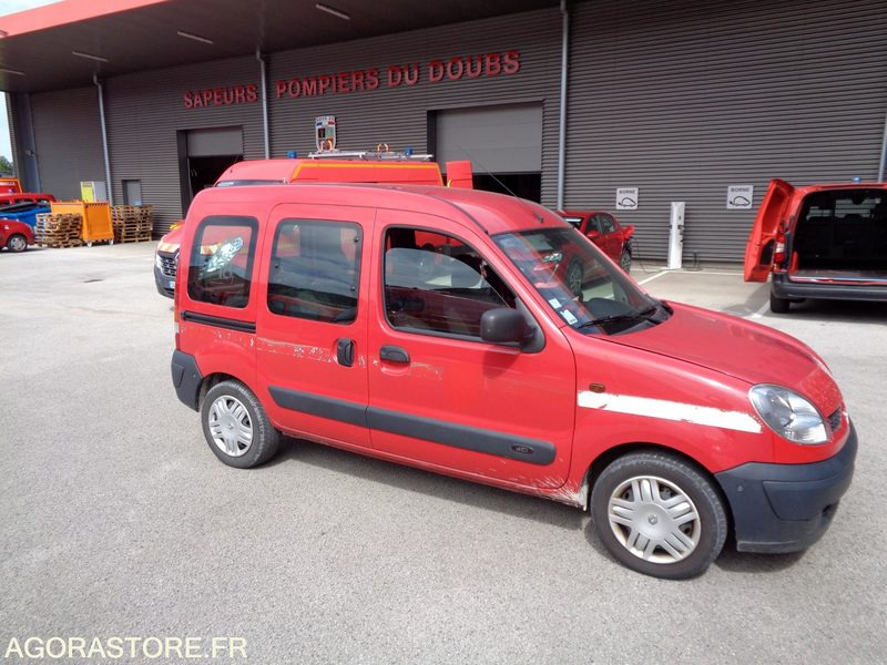 RENAULT KANGOO 2252 YJ 25 - PKW: das Bild 2 RENAULT KANGOO 2252 YJ 25 - PKW: das Bild 2