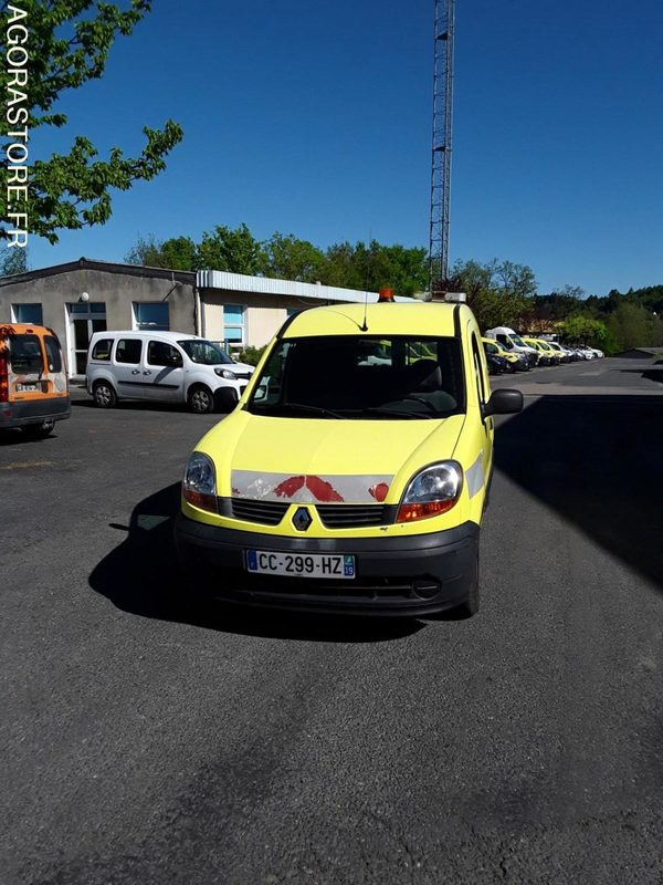 RENAULT KANGOO DCI C2063 - 303160 km - 2006 - Kleintransporter: das Bild 4 RENAULT KANGOO DCI C2063 - 303160 km - 2006 - Kleintransporter: das Bild 4