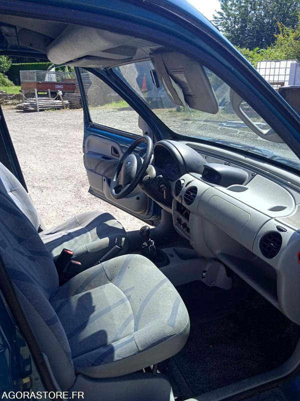RENAULT KANGOO - PKW: das Bild 5 RENAULT KANGOO - PKW: das Bild 5