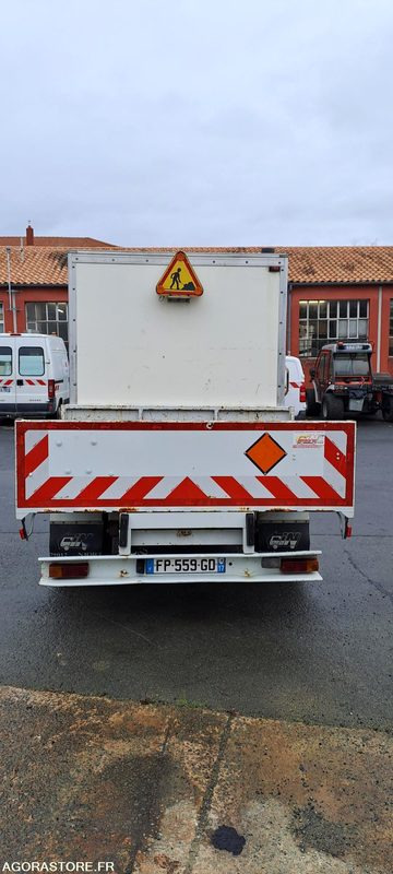 RENAULT MASCOTT PLATEAU ET CELLULE ATELIER - 213216km - 2001 - Kipper Transporter: das Bild 4 RENAULT MASCOTT PLATEAU ET CELLULE ATELIER - 213216km - 2001 - Kipper Transporter: das Bild 4