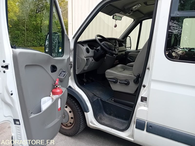 RENAULT MASTER 2 phase 2 DCI 100 TCP 15 + 1 place - 221000km - Kleinbus, Personentransporter: das Bild 5 RENAULT MASTER 2 phase 2 DCI 100 TCP 15 + 1 place - 221000km - Kleinbus, Personentransporter: das Bild 5